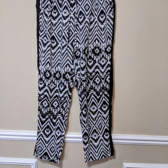 I.N. San Francisco Aztec Print Palazzo Pants - Picture 5 of 5